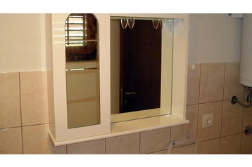 Croatie Privát Okrug Donji, Extérieur